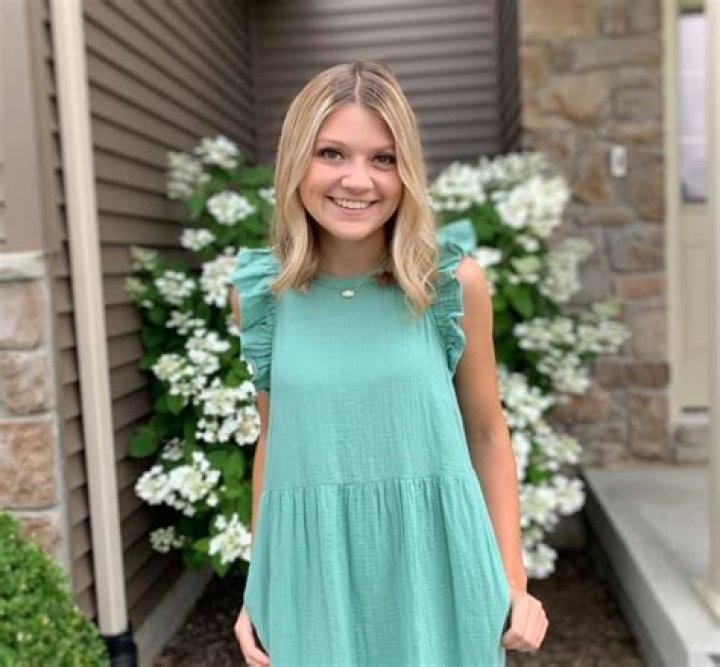Saturday Bettendorf benefit will help 17-year-old with 2nd bout of cancer