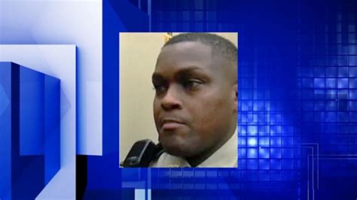 Scott County deputy faces charges of falsifying documents, misconduct
