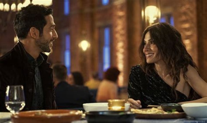 Sex/Life Season 2 Ending, Explained: Who Does Billie End up With?