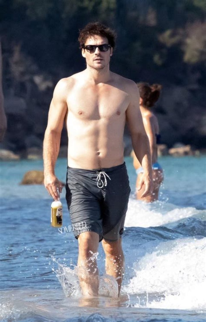Shirtless Ian Somerhalder | Hot Pics, Photos and Images