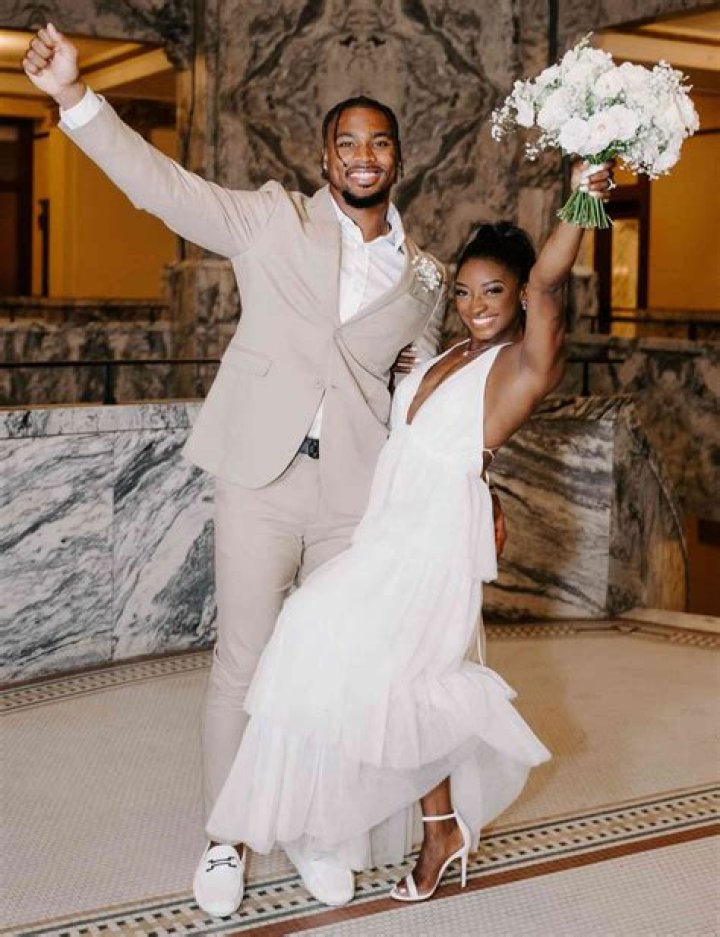 Simone Biles Defends Husband Jonathan Owens Against Trolling