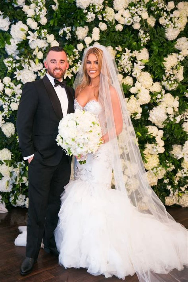 Sizzling Love Story of NASCAR Star Austin Dillon!! [2023 Update]