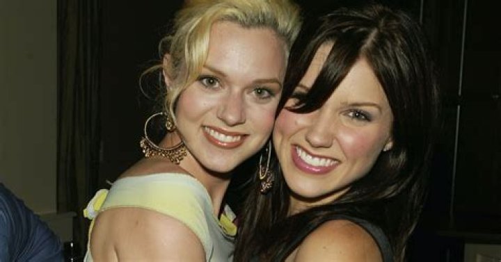 Sophia Bush & Hilarie Burton Recreated A ‘One Tree Hill’ Scene