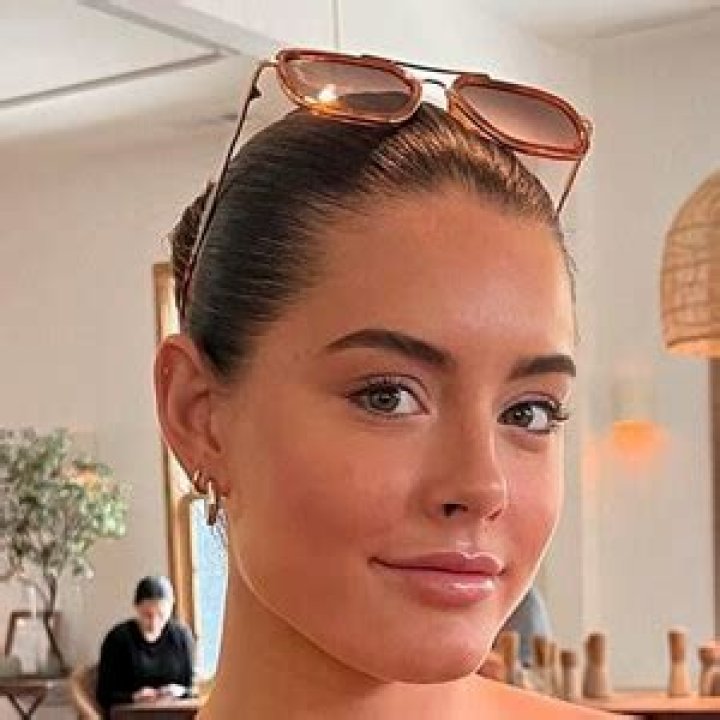 Sophie Stonehouse Age, Zodiac, Height, Parents, Boyfriend, Bio