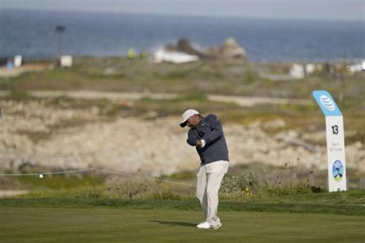 Spieth goes from cliff’s edge to contention at Pebble Beach