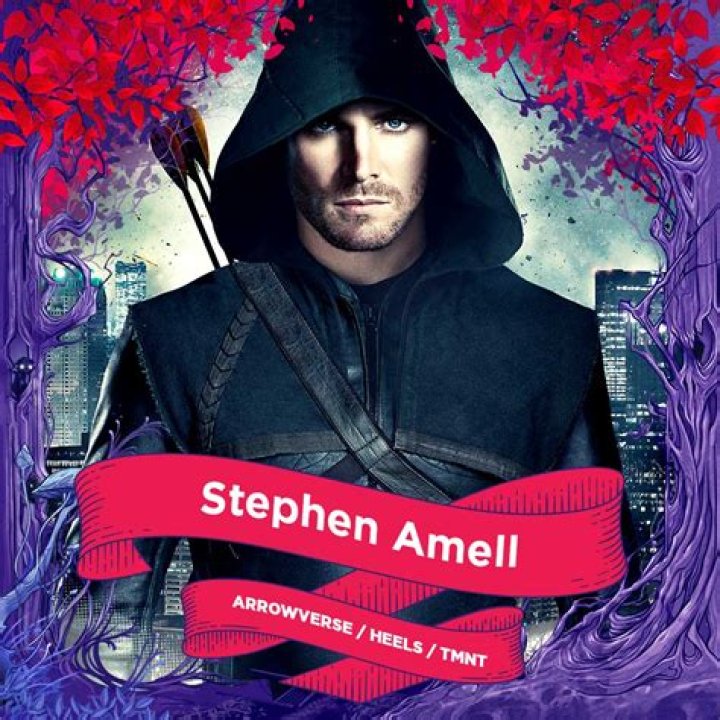Stephen Amell Reveals Title of Final Arrow Crossover
