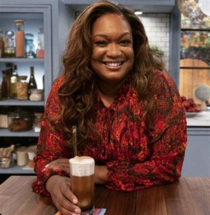 Sunny Anderson: Meet her Parents, Family, Ethnicity, Career, Recipe Book, Instagram, Twitter