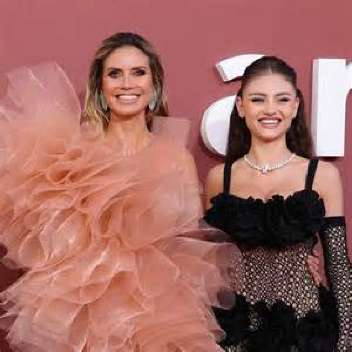 Supermodel Heidi Klum bares her boobs and romps in the Med with toyboy lover Vito Schnabel – The Sun