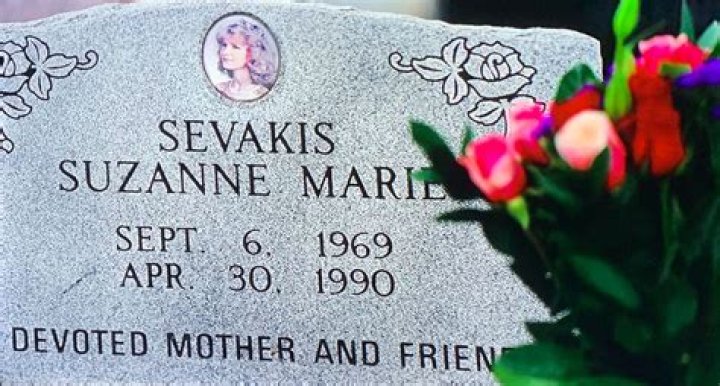 Suzanne Marie Sevakis: Cause of Death, Obituary Notice, Child & Parents