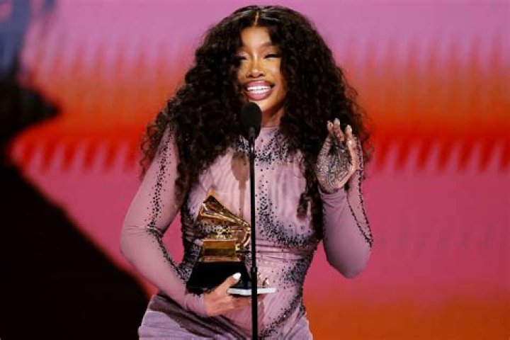 SZA On Her Emotional Speech At The Grammys: 'I Was Just Very Shocked And Very Confused'