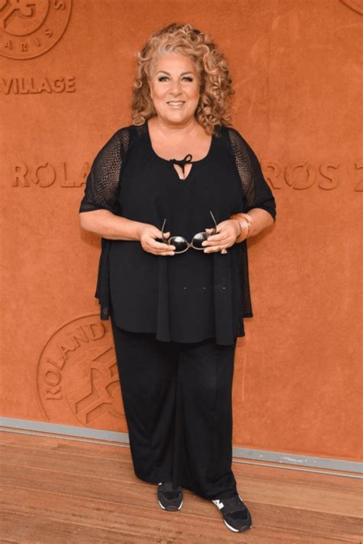 Taille de Marianne James : Découvrez la stature de la célèbre chanteuse et comédienne