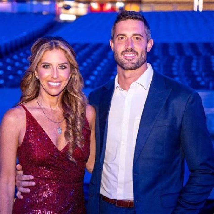 Taylor Mathis (Sportscaster) Bio, Wiki, Age, Height, Husband, Wedding, FOX Sports, ESPN, Net Worth