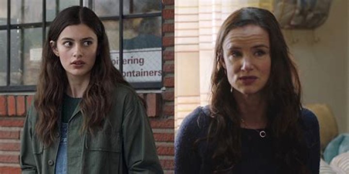 The 'sMothered' Cast Takes Mother-Daughter Relationships To An Extreme Level
