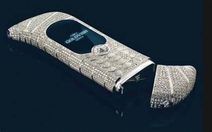 The 5 Most Ridiculously Expensive Phones of All Time
