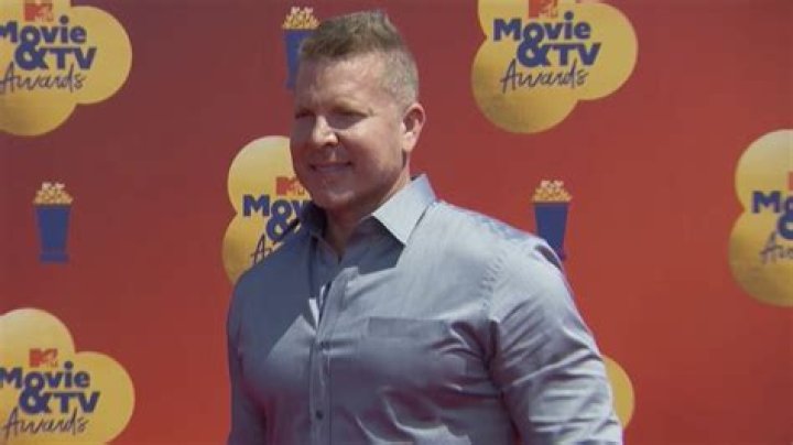 The Challenge: All Stars 3’s Mark Long and Nia Moore appear in Tostitos ad for MTV Movie & TV Awards