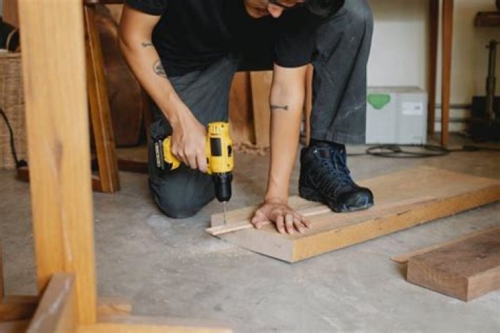 The Homeowner’s Dilemma: 5 DIY Repairs and 6 Best Left to Pros
