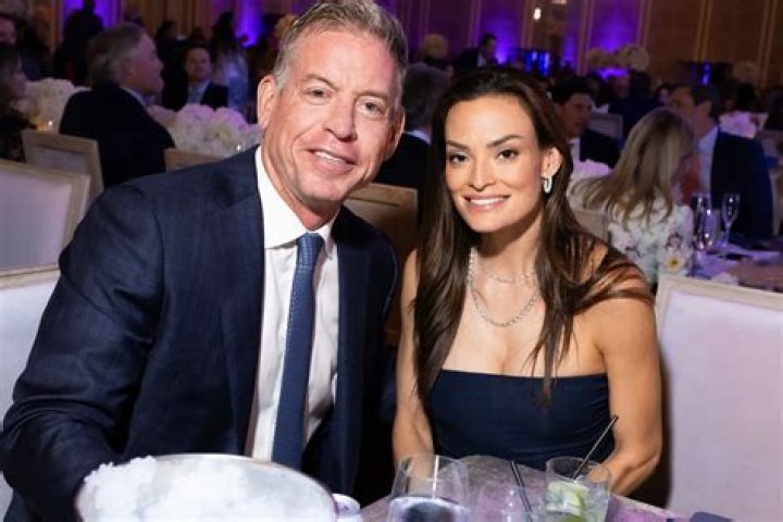 The life and times of Troy Aikman’s Wife, Catherine Mooty | Wiki, Age, Is Troy Aikman still married, Net worth and kids