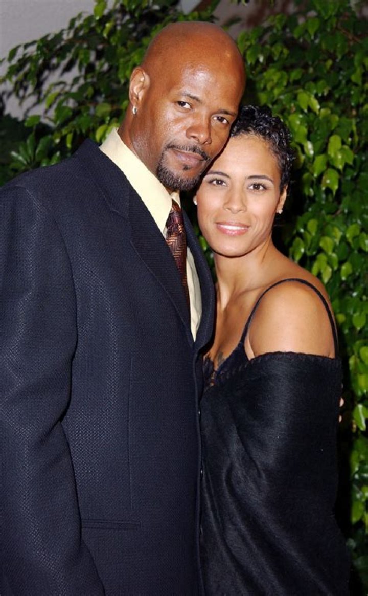The Untold Truth Of Damon Wayans Jr's Wife