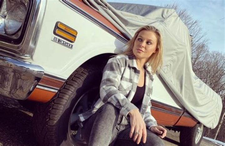 This is the new girl on “Garage Squad”