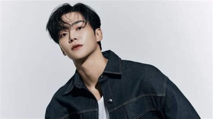 THROWBACK: When SF9's Rowoon was stunned after being called uncle in front of Park Eun Bin