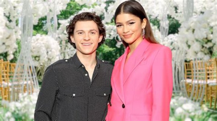 Tom Holland sets the record straight, says he did not buy a house in London with Zendaya despite media claims