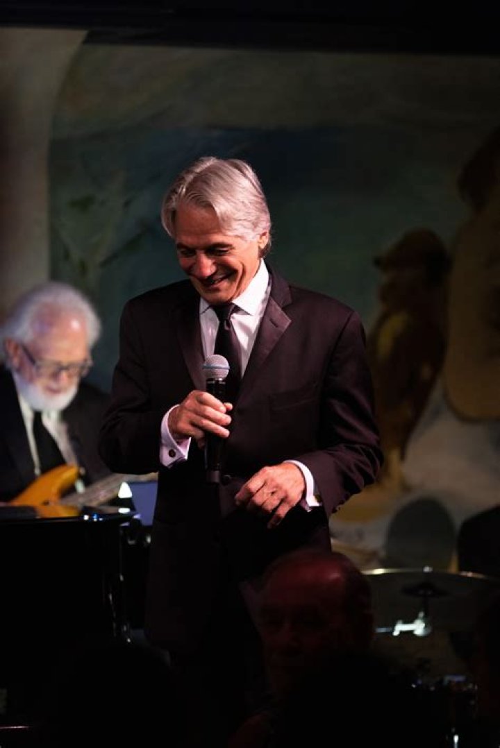Tony Danza brings song and dance to QC