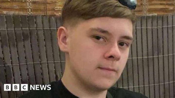 Tragic cancer boy's mum pays tribute to 'murdered' Sheffield teen who shaved his head into a mohawk to help ill son 'fit in'