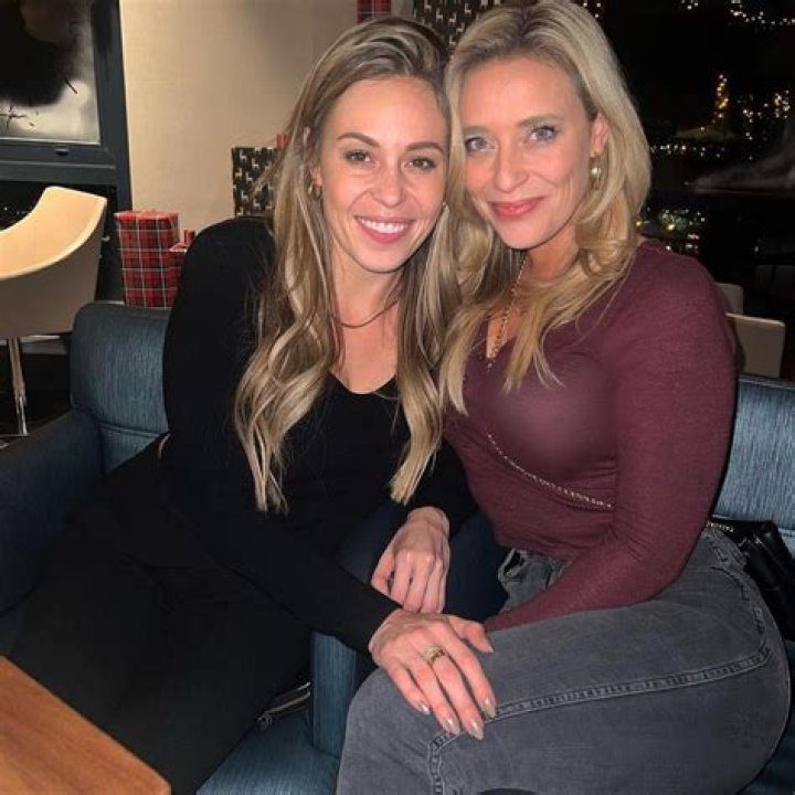 Tricia Whitaker (Fox Sports) Bio, Wiki, Age, Parents, Husband, Salary