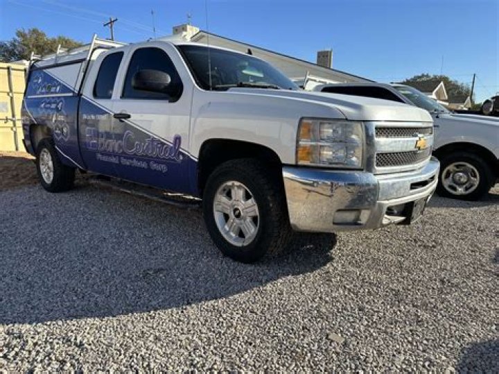Trucks part of city’s online surplus auction