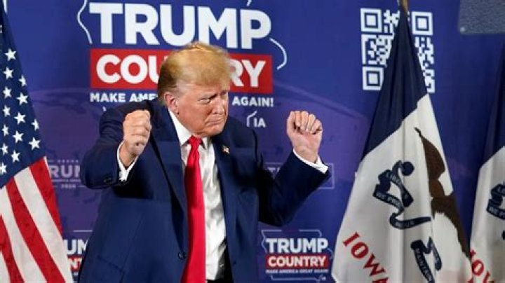 Trump returns to Iowa 10 days before the caucuses with a commanding lead over the Republican field