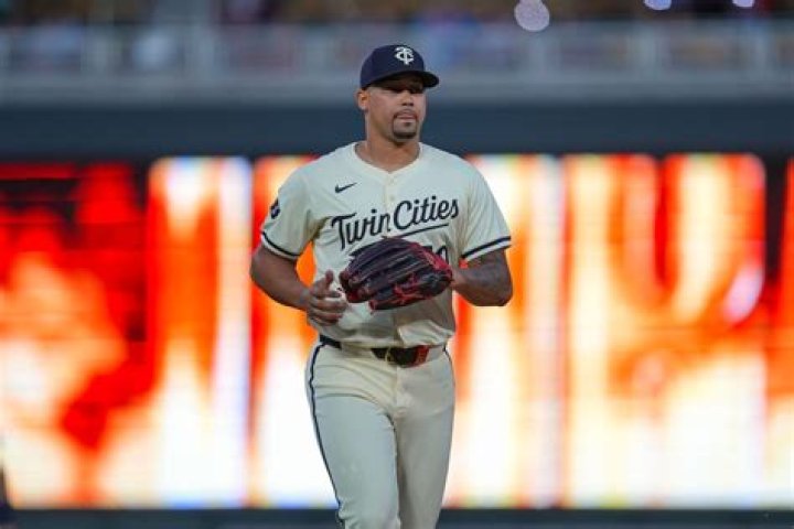 Twins Crowd Erupted After Jhoan Durán’s 101 MPH Strikeout Snapped 21-Year Playoff Drought