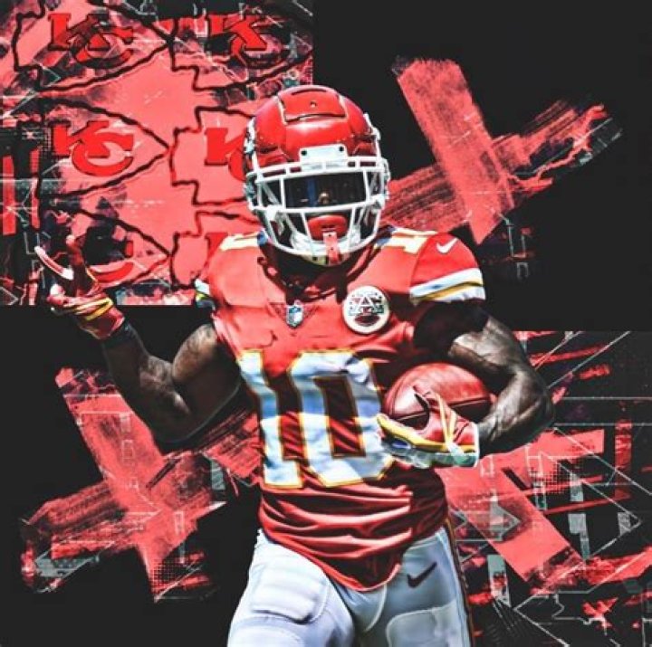 Tyreek Hill (Footballer) Wiki, Biography, Age, Girlfriend, Family, Facts, and Many More.