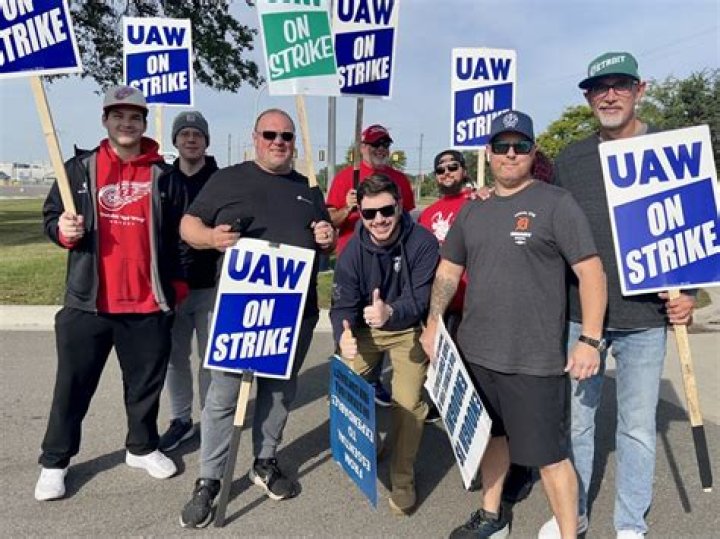 UAW Local 79 strikers returned to picket lines Thursday