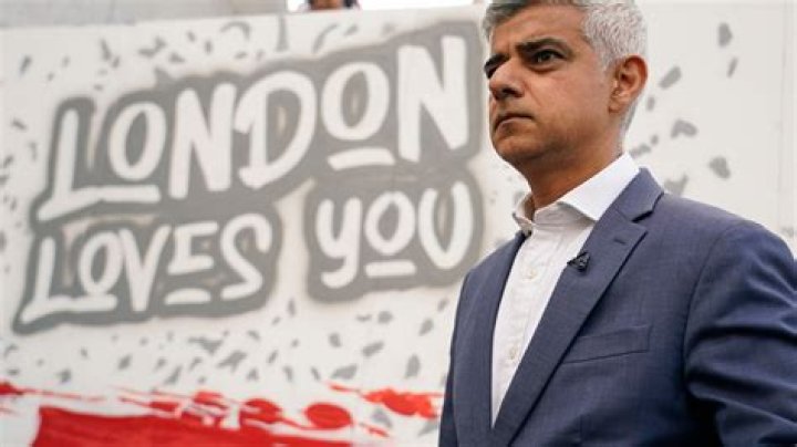 UK Conservatives suspend a lawmaker after he accused London’s mayor of being controlled by Islamists