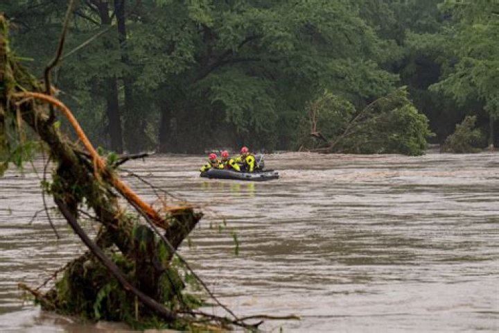 UK weather: Met Office warns of travel chaos and flooding with 1.5 inches of rain to hit... and there's more to come