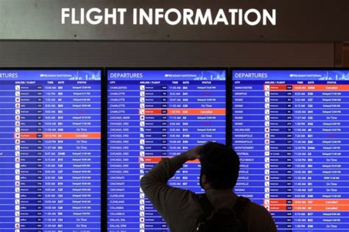 United flights delayed by systemwide outage