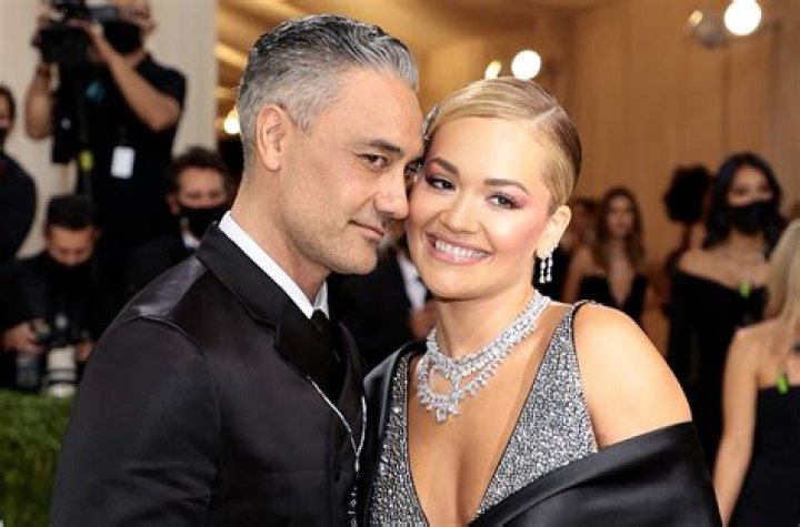 Vicky Stark's Age, Husband, Net Worth, Measurements