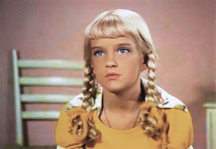 What is Susan Olsen from 'The Brady Bunch' doing today? Wiki