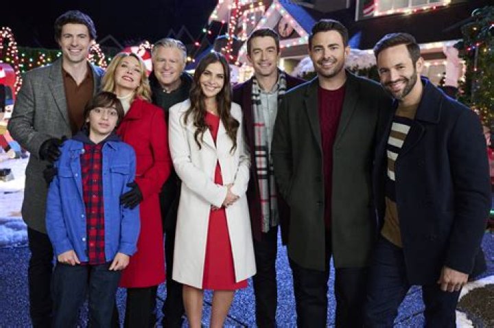 Where are Deck The Halls cast 15 years on - from sex in the White House to racism row & marrying a Beckham