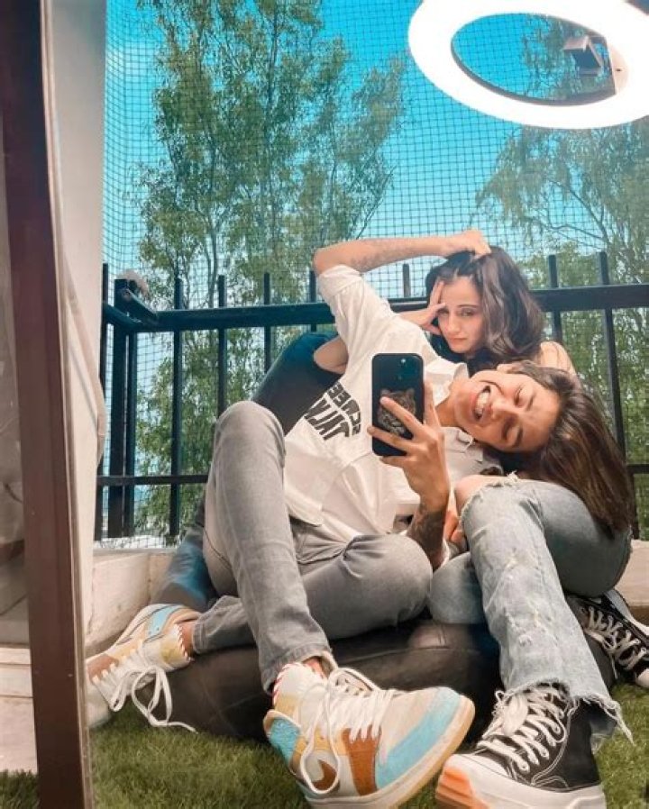 Where Is Rachael Emerlye Now? Tushar Atra Girlfriend – Bio, Age, Wiki And Instagram