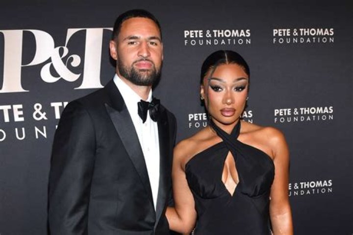 Who is Bobb'e J. Thompson Dating? | Relationships Girlfriend Wife