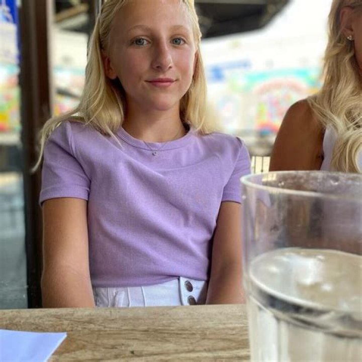 Who is Chole Lukasiak’s sister Clara Lukasiak? All About Her