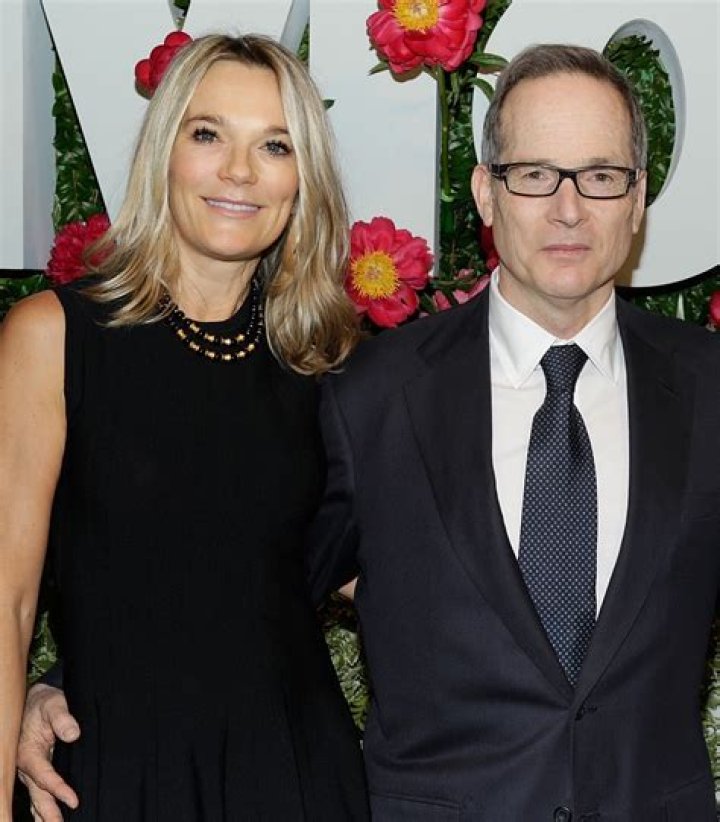 Who is Frida Andersson's ex-husband, Jonathan Lourie?