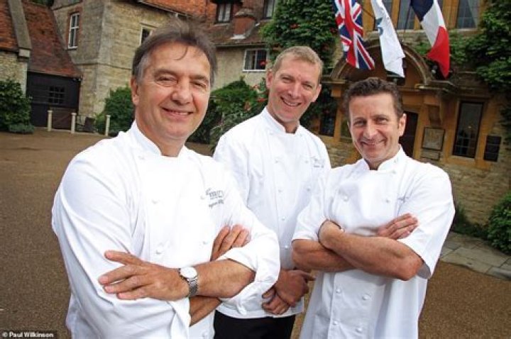 Who is Gary Jones and where is his Michelin star-winning restaurant Le Manoir aux Quat'Saisons?