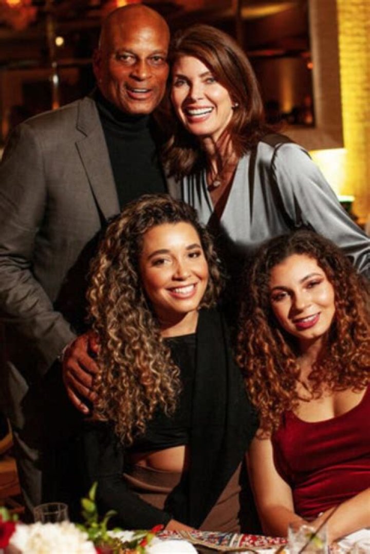 Who Is Karen Lott, Ronnie Lott Wife? Age & Wikipedia