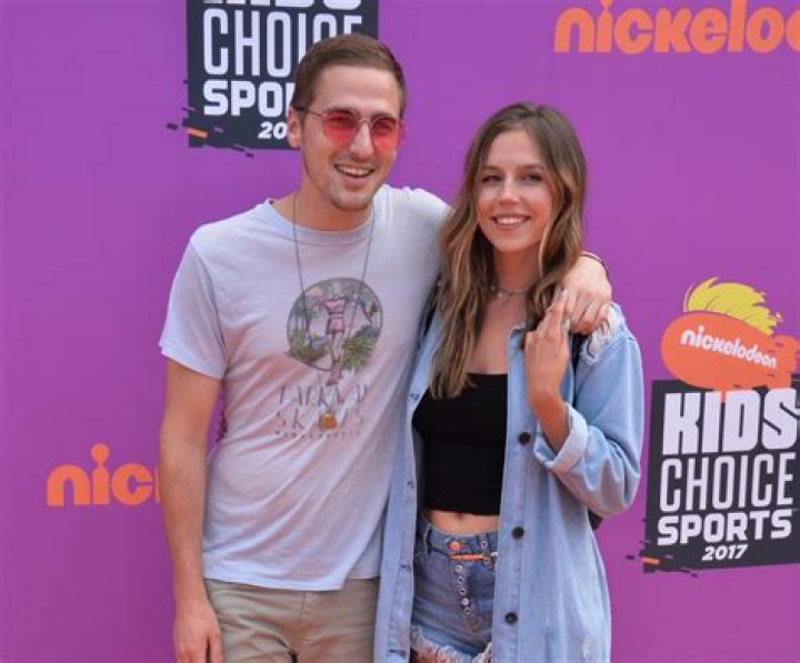 Who is Kendall Schmidt Wife? Is He Married?