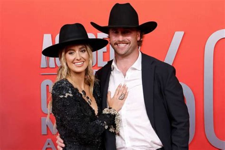 Who Is Lainey Wilson Dating? Country Star’s Current Relationship Status!
