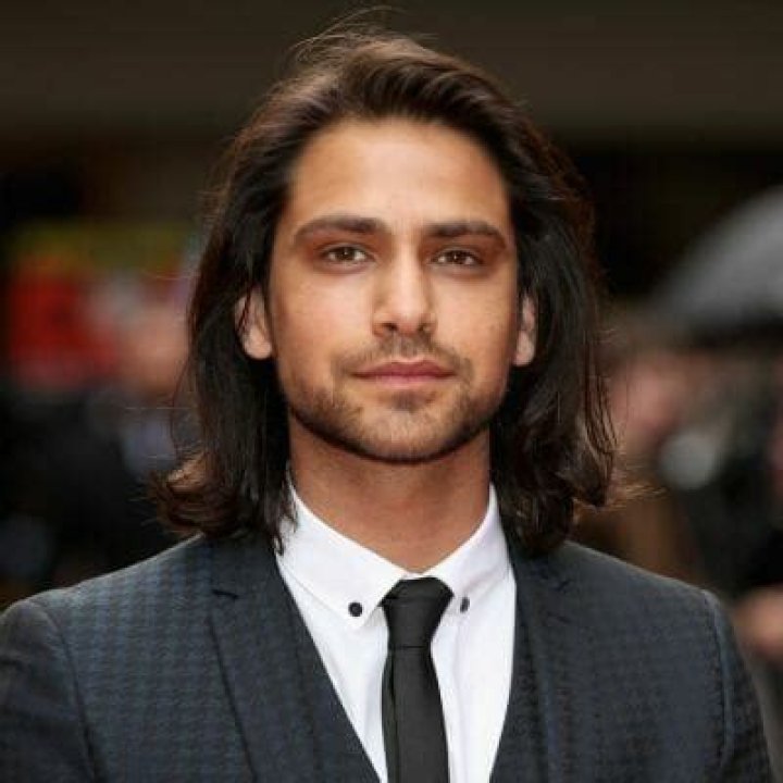 Who Is Luke Pasqualino? Wiki, Age, Height, Wife, Net Worth, Ethnicity, Career