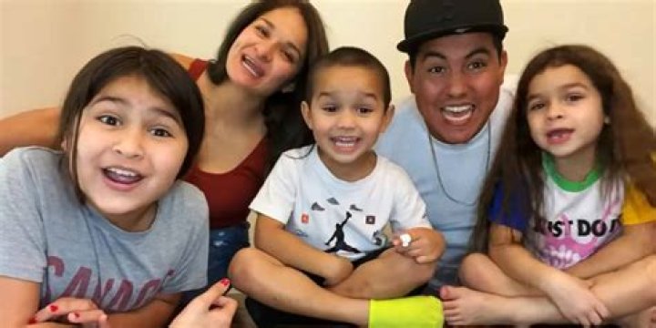 Who Is Randy Gonzalez & His Wife? The Tragic Death of EnkyBoys Creator