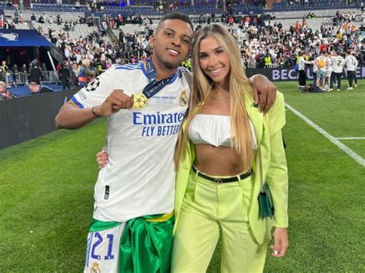 Who is Rodrygo Girlfriend? Know all about Luana Atik Lopes.
